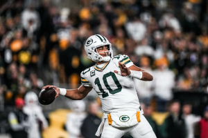 Packers Vencem o Reencontro Histórico contra Rodgers, com Show de Jordan Love e Tucker Kraft
